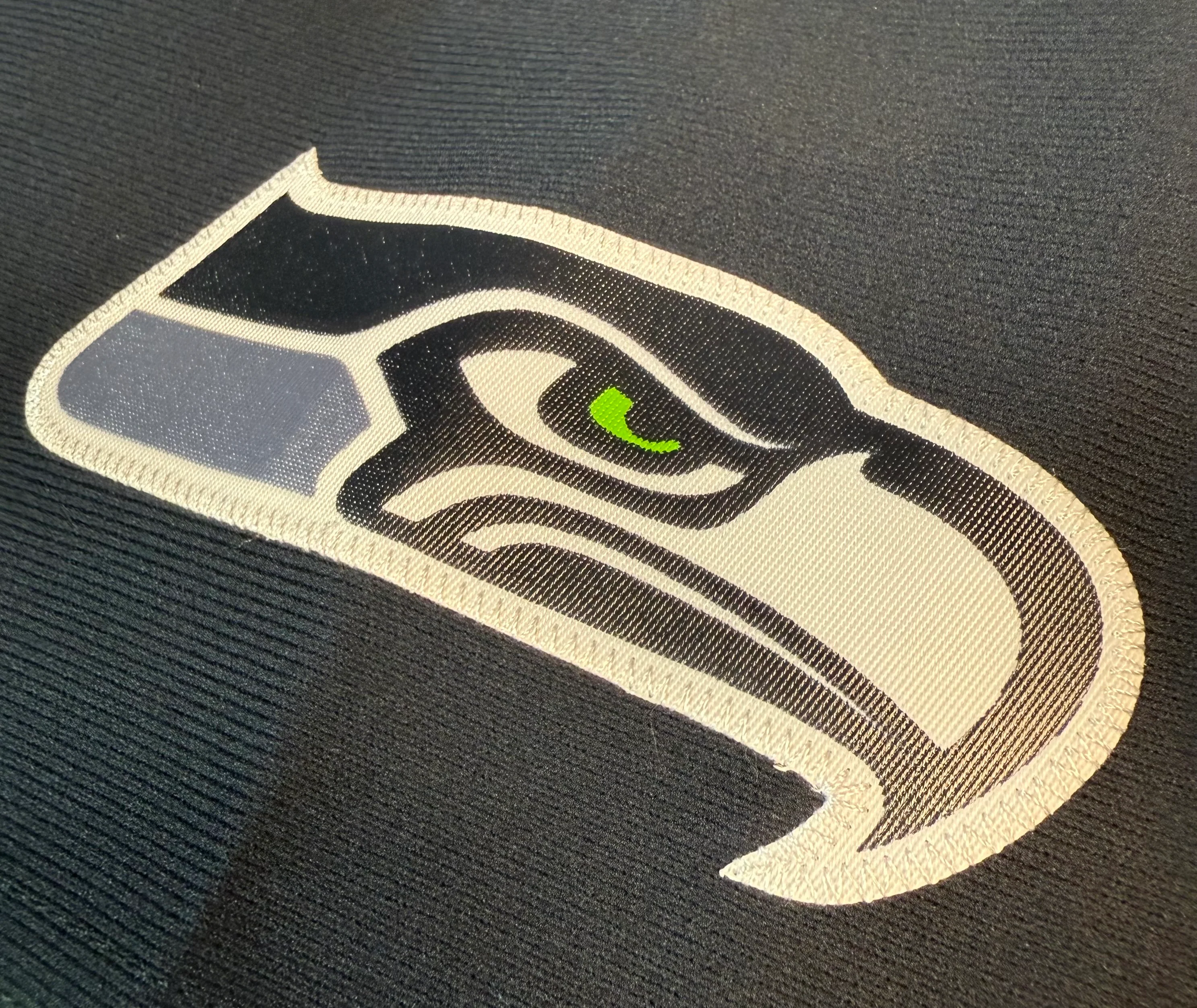 Mitchell & Ness Marshawn Lynch Seattle Seahawks 2010 Legacy Player Jersey (Autographed) - Image 6